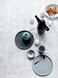 2-DISHES-LEFT-UP