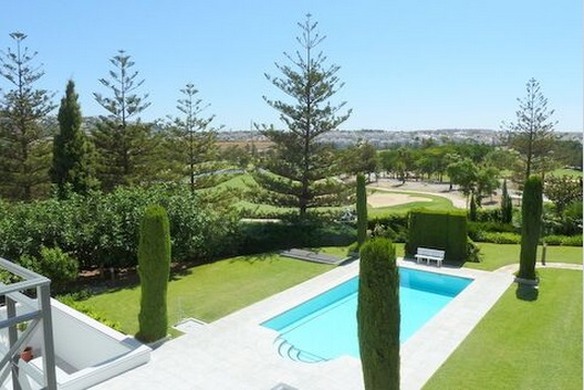 pool marbella