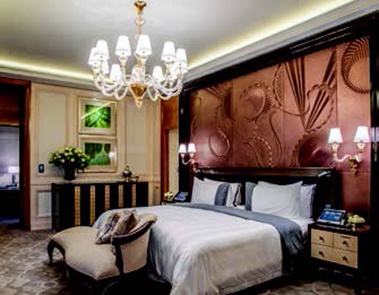 Glamorous Photo Shoot - Home & Lifestyle Magazine