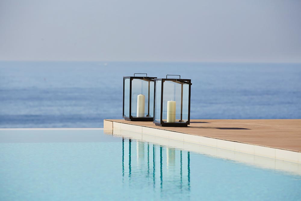 Tableware With Flare 