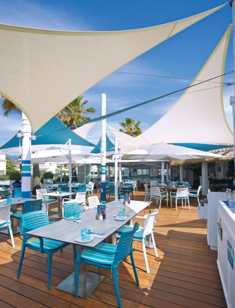 CHIC TRANQUILITY: BONO BEACH