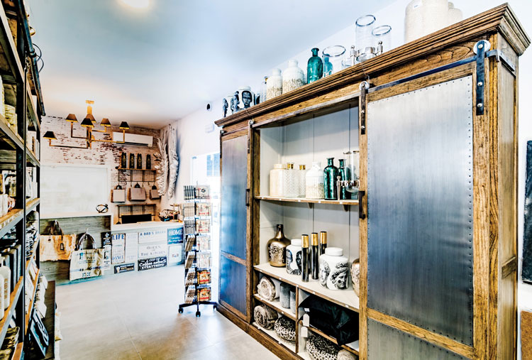 New Home Retail Shop