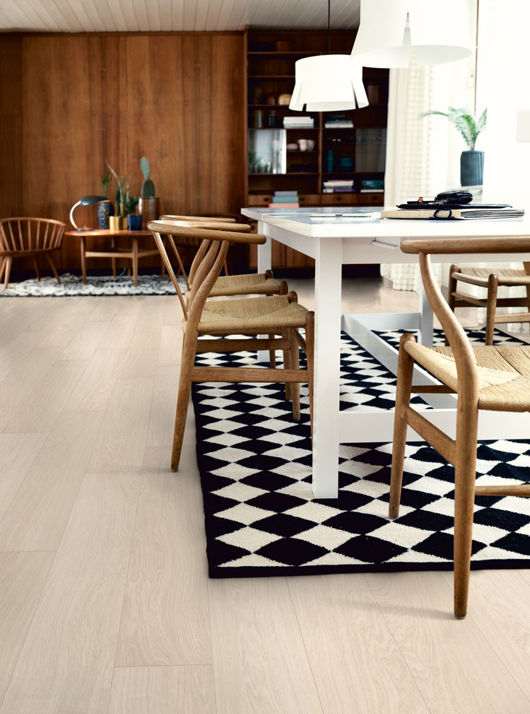 Floor living room 2