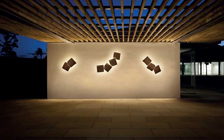 LIGHTING UP the outdoors - Home and Lifestyle Magazine