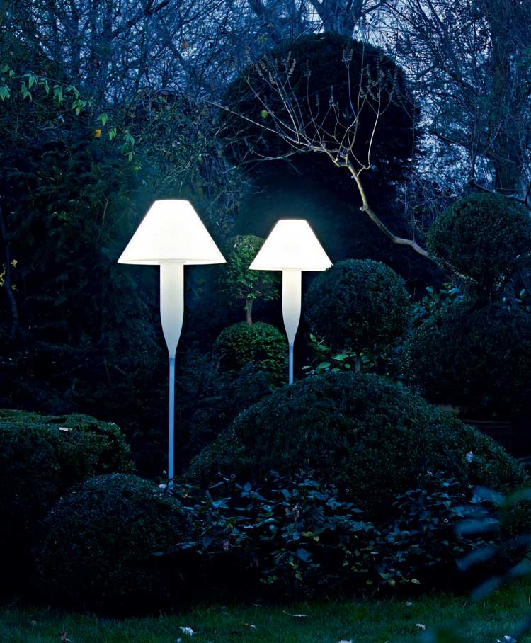 LIGHTING UP the outdoors - Home and Lifestyle Magazine