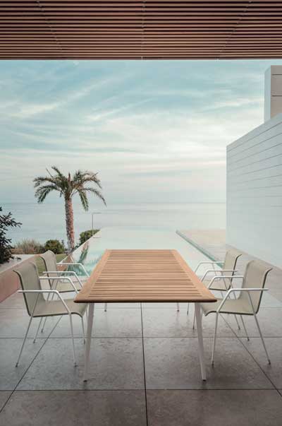 Eating Out At Home - Home and Lifestyle Magazine