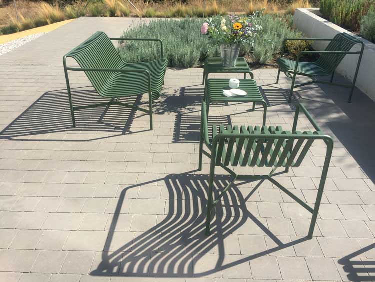 Eating Out At Home - Home and Lifestyle Magazine