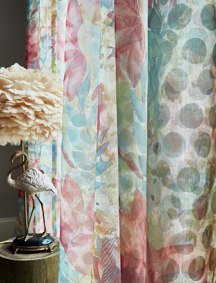 Chic Fashion Trends - Home and Lifestyle Magazine