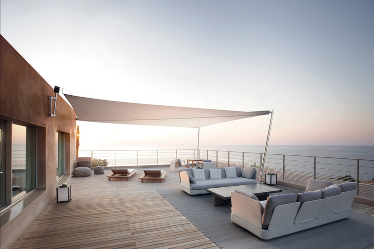 Outdoor Life - Home and Lifestyle Magazine